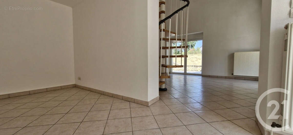 Maison 80 m² à Villebout  - photo 4