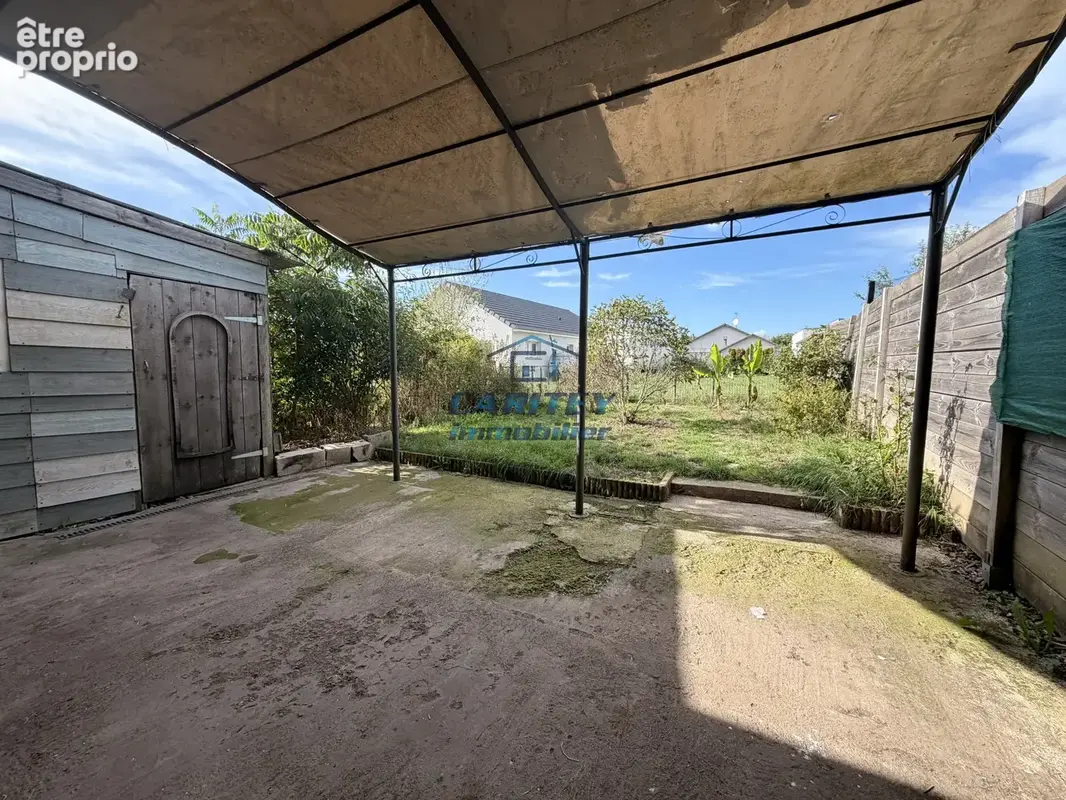 Photo Maison à Saint-Sauveur au prix de 78 000€