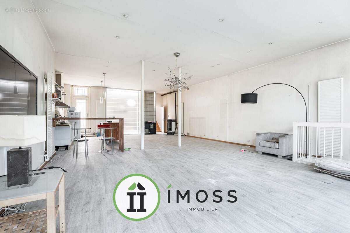 Appartement 128 m² à Paris-18e  - photo 3