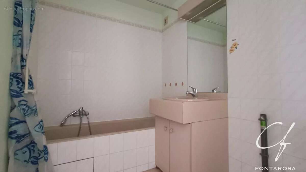 Appartement 2 pieces, parking et cave - frejus - photo 10