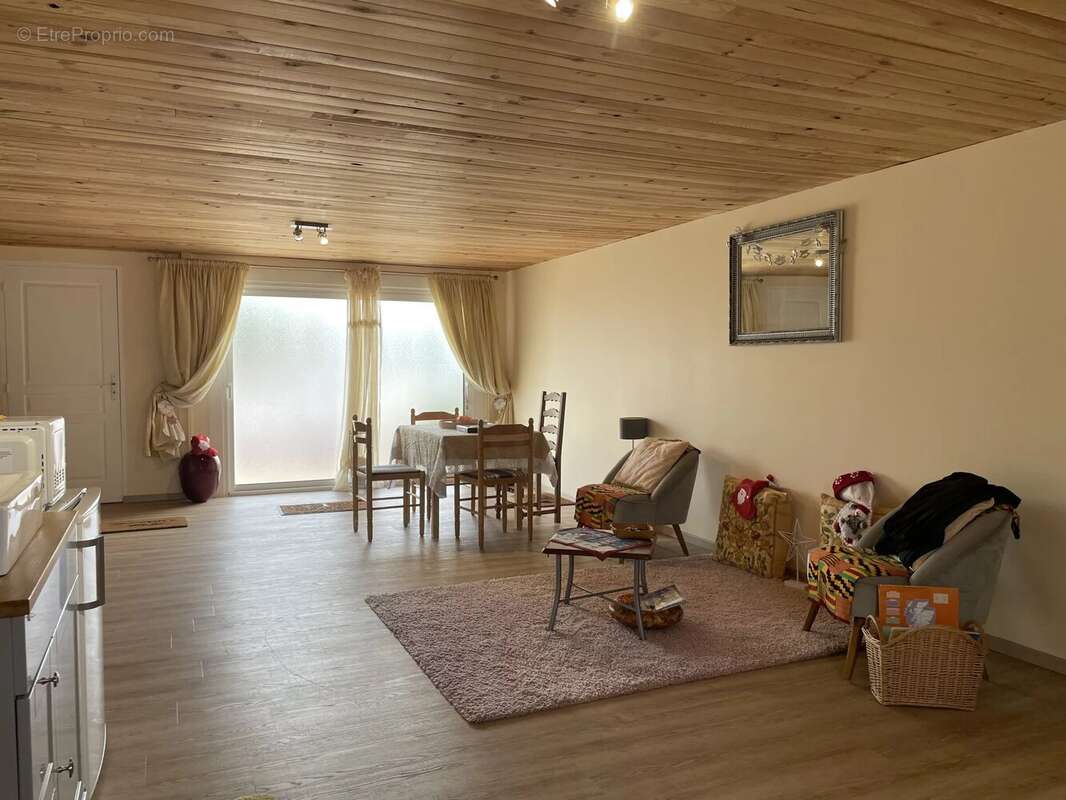 Maison familiale avec potentiel locatif à proximité de Saintes - photo 20