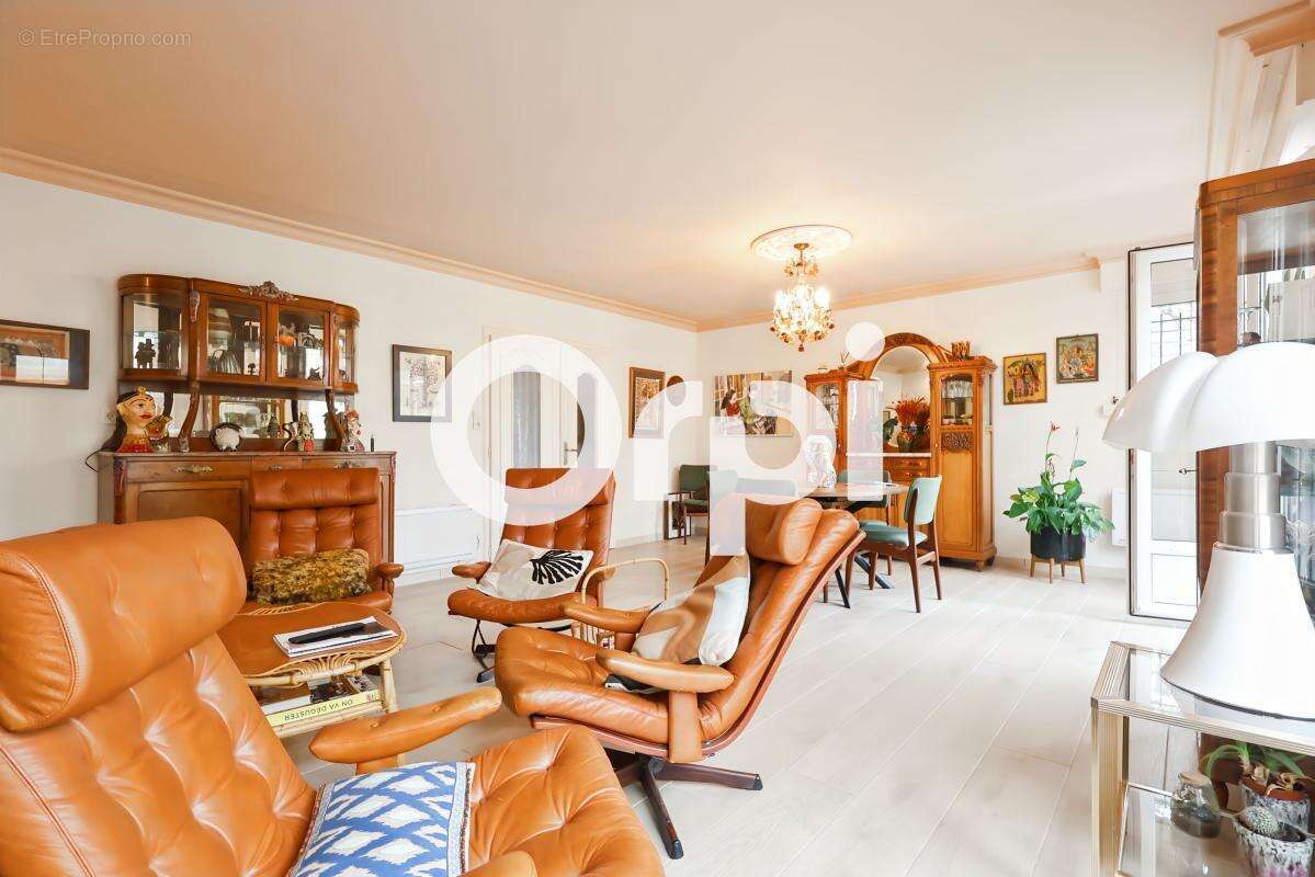 Maison individuelle de semi-plain-pied, 3 chambre(s), bureaux, garage(s) et jardin à WARHEM (59380) - photo 8