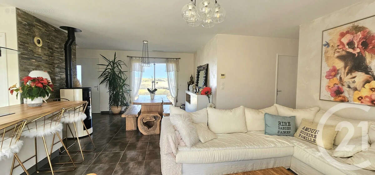 Maison à SALLES-SUR-L'HERS