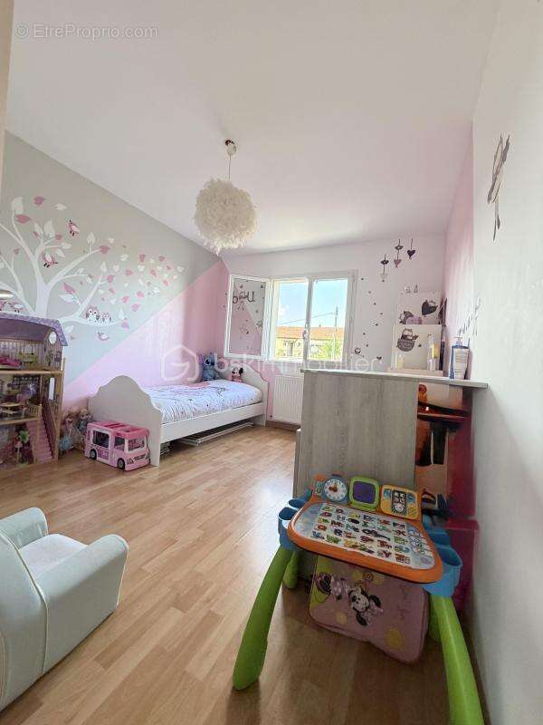 Vaugneray - maison familiale type 5 avec terrain 475 M2 - photo 10