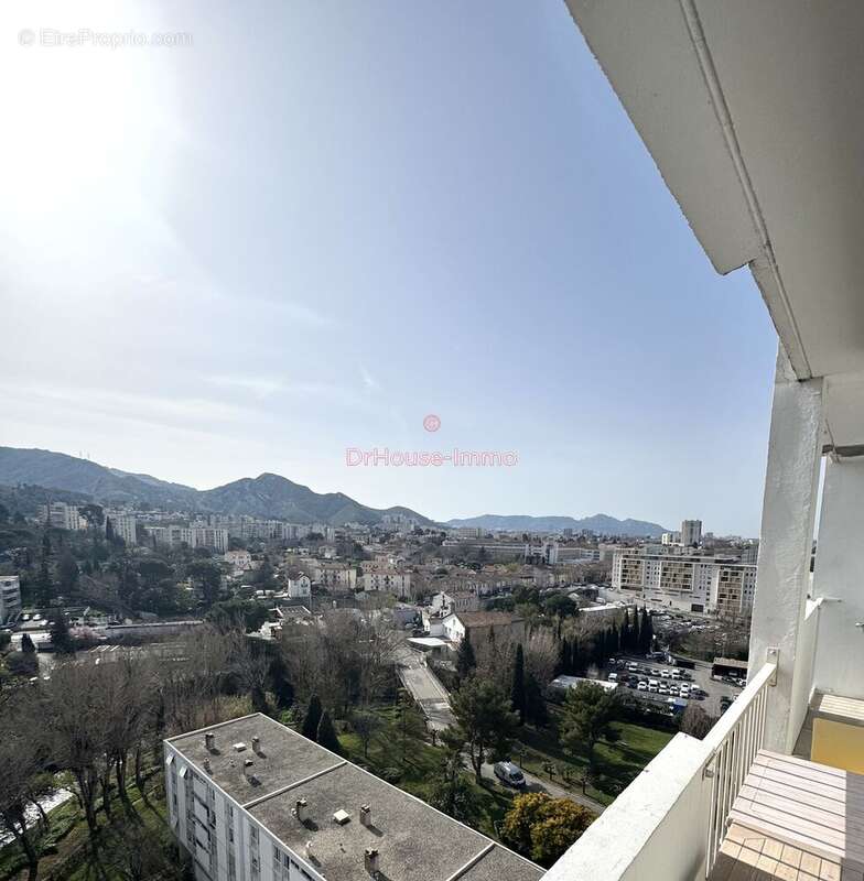 Appartement à MARSEILLE-11E
