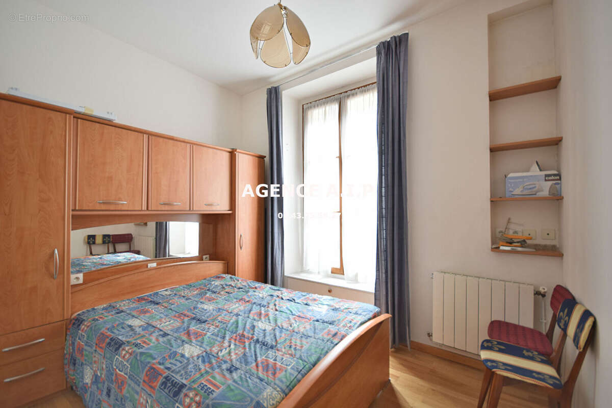 Appartement à PARIS-10E