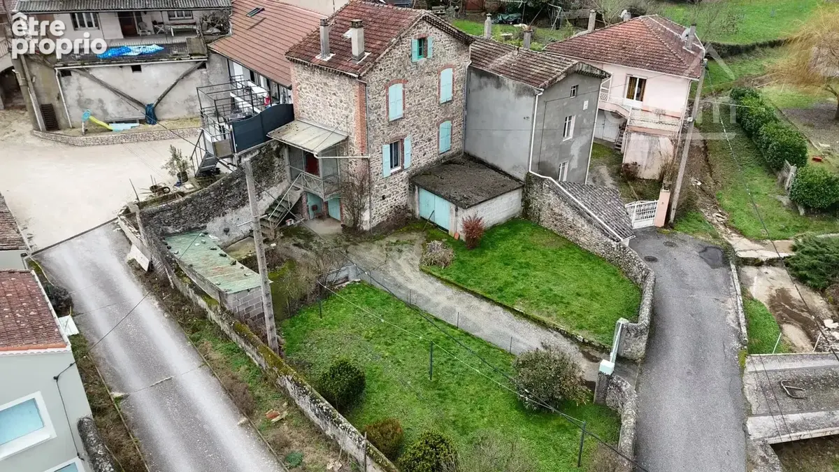 Maison de village en pierre à rénover - photo 2