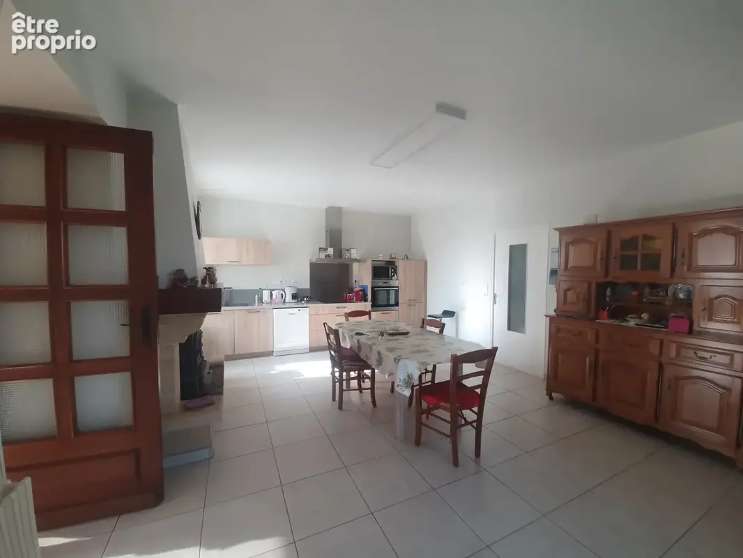 Ensemble immobilier - photo 8