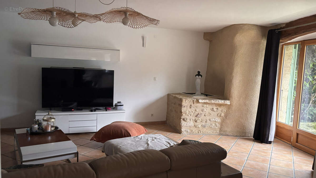 Maison à ETOILE-SUR-RHONE