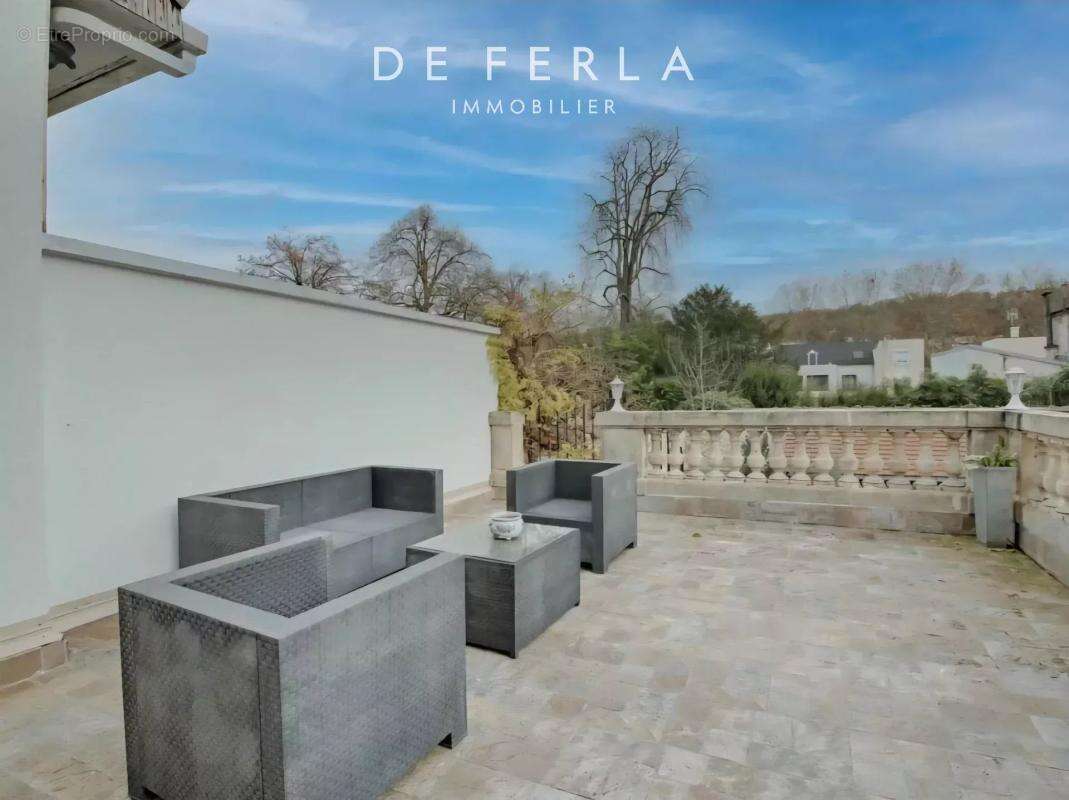 Maison à SAINT-MAUR-DES-FOSSES