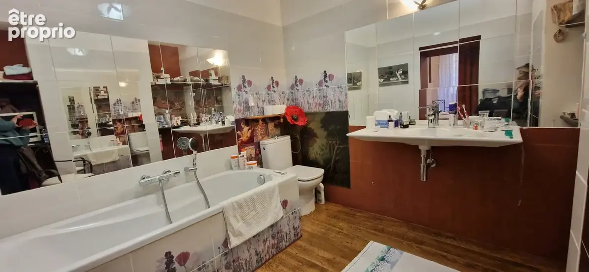 Exclusivité Ille Sur Têt - Coup de Coeur pour cette Superbe rénovation Atypique de 142 m2 avec patio et Terras - photo 12