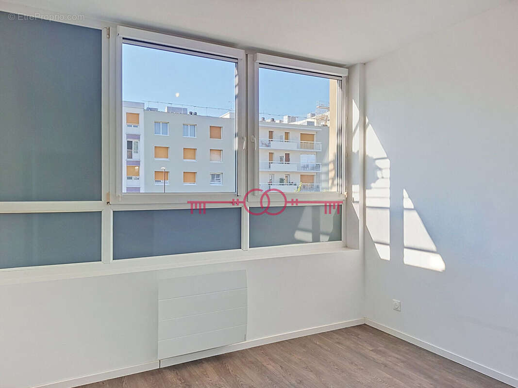 Appartement Chalons En Champagne 5 pièce(s) 97.3 m2 - photo 8