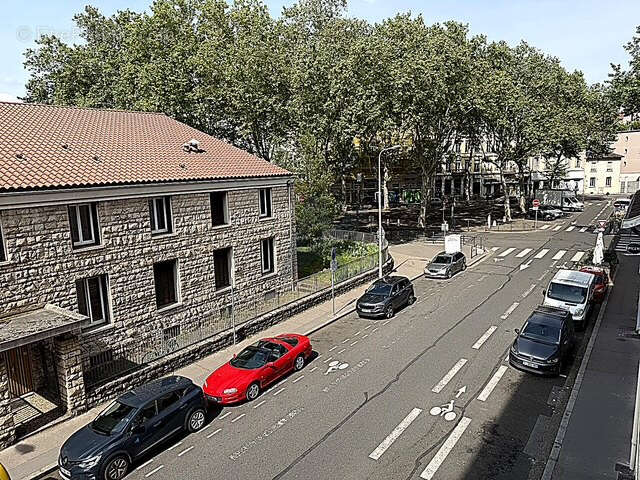 Appartement à LYON-9E