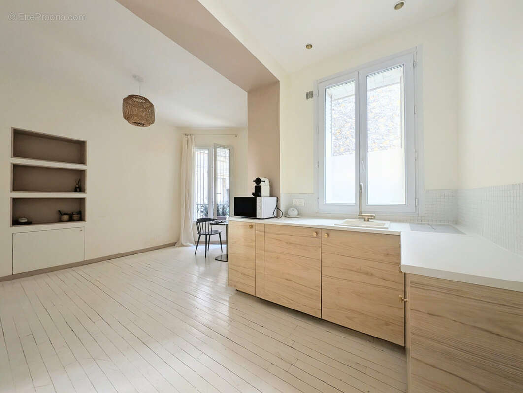Appartement à PARIS-11E
