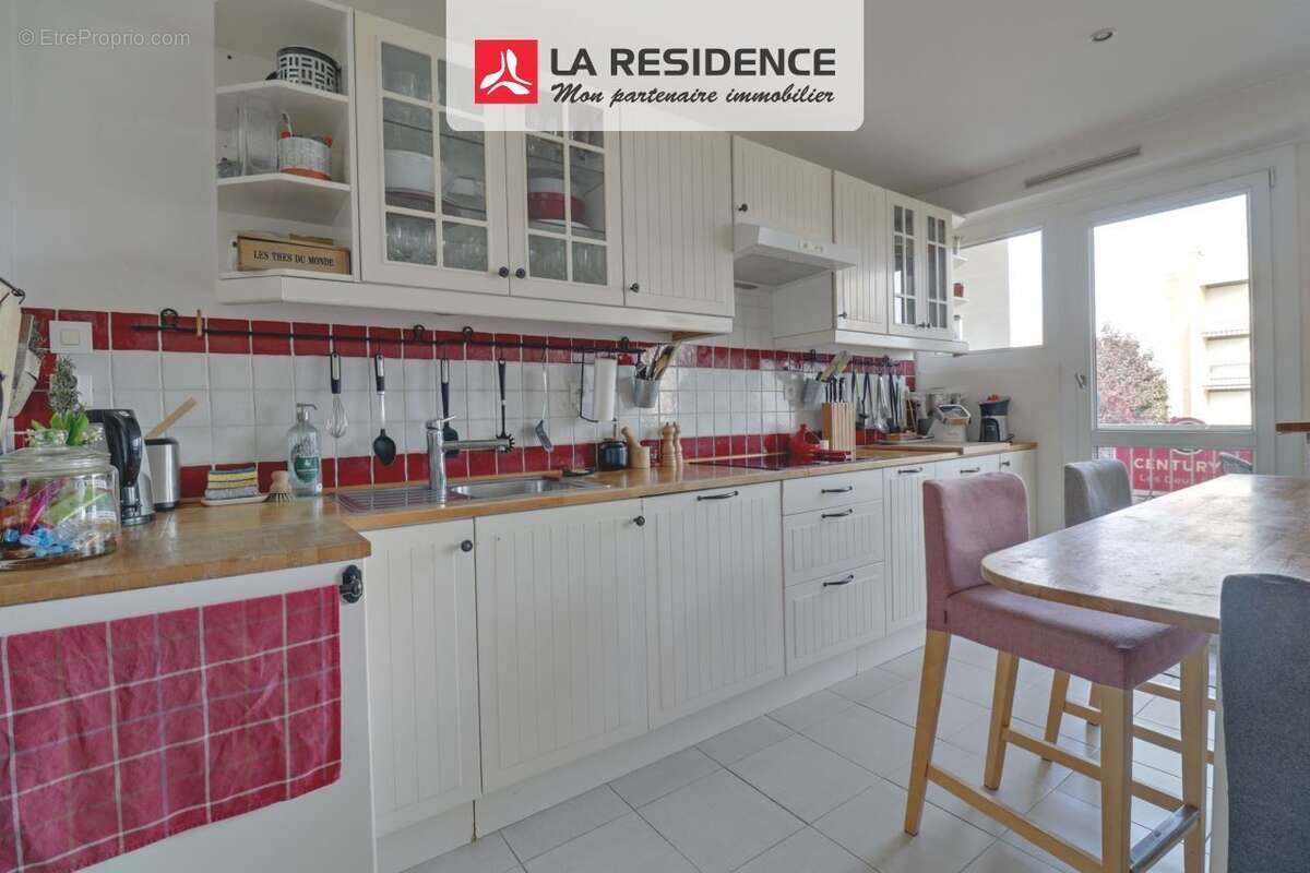 Appartement à VERNEUIL-SUR-SEINE