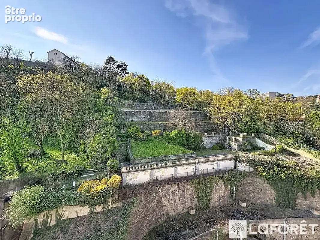 Rare!  Appartement T4 -104.72 m2 dernier étage terrasse - photo 10