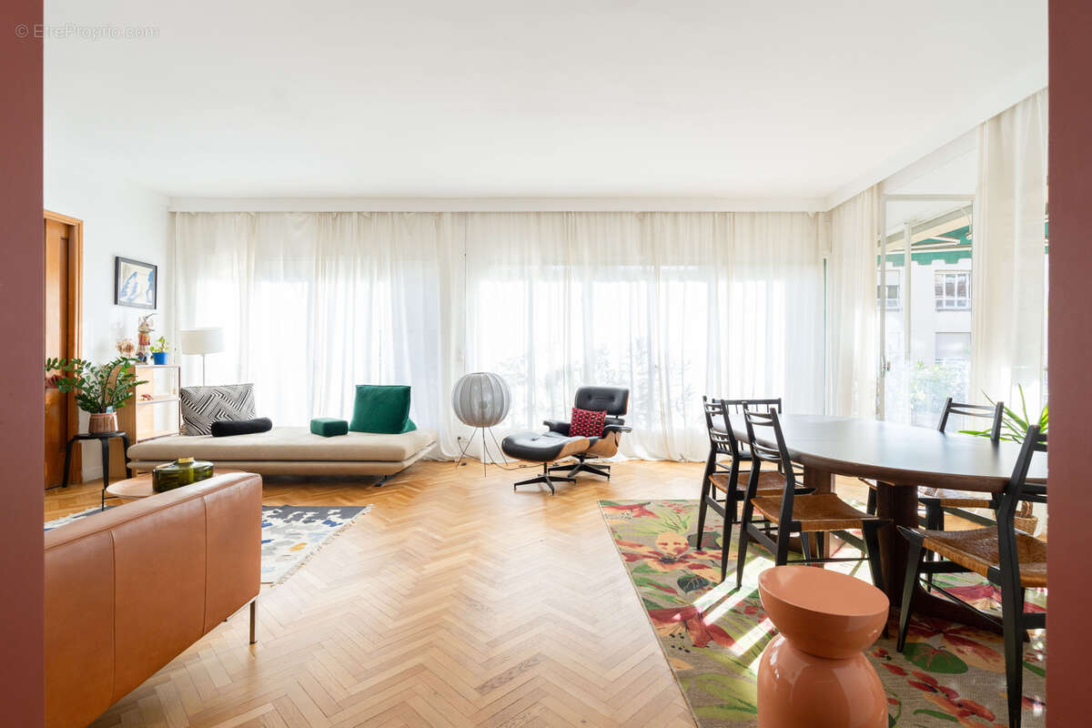 Appartement à MARSEILLE-8E