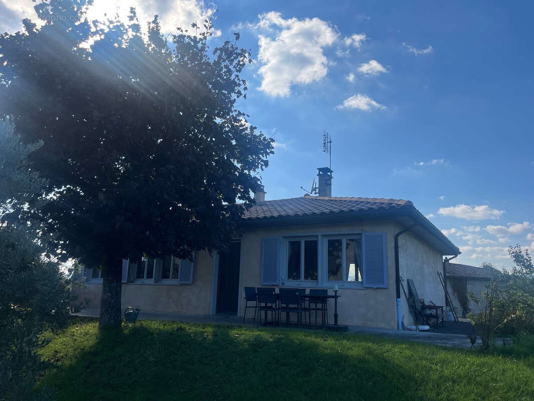 Maison à SAINT-GEORGES-DE-RENEINS