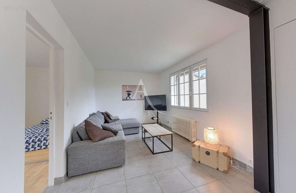 Maison à OZOIR-LA-FERRIERE