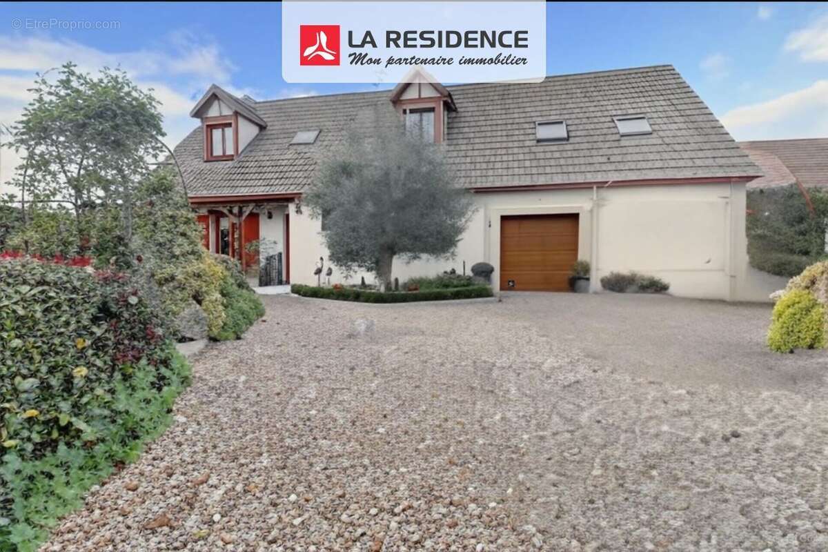 Maison à SAUSSAY