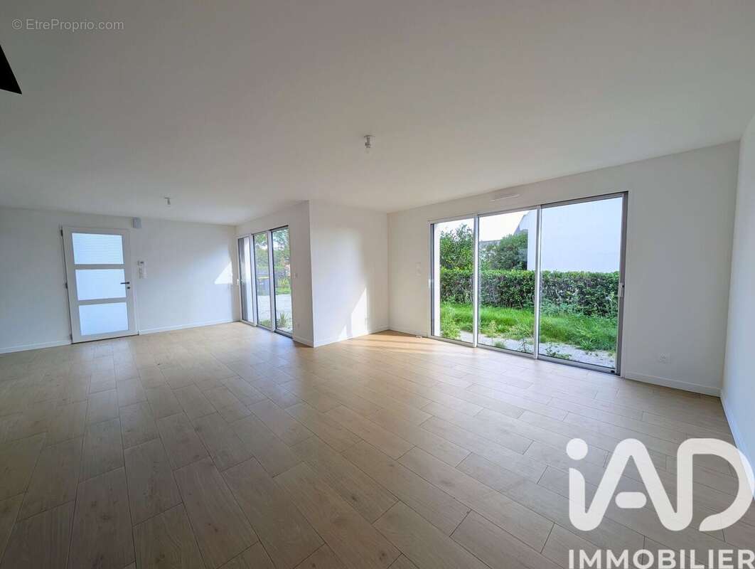 Photo 5 - Maison à SAINT-AVE