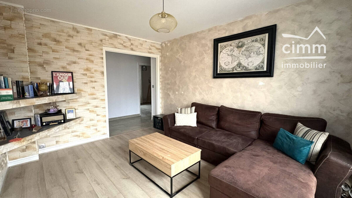 Appartement à LE PONT-DE-CLAIX