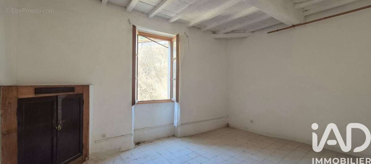 Appartement 198 m² à Saint-Laurent-Le-Minier  - photo 7