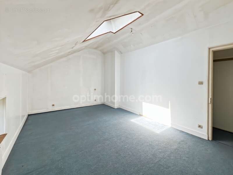 Maison à SAINT-SECONDIN