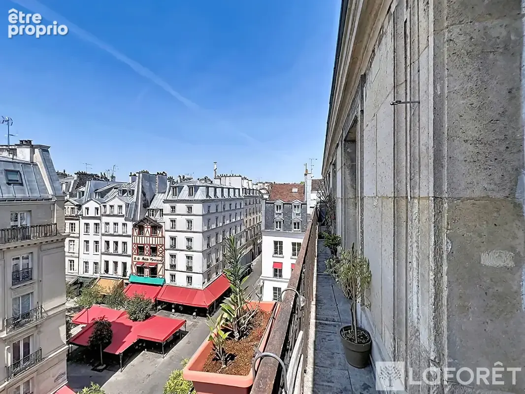 Appartement Paris 2 pièce(s) 35.14 m2 - BALCON - ETIENNE MARCEL / LES HALLES - photo 2