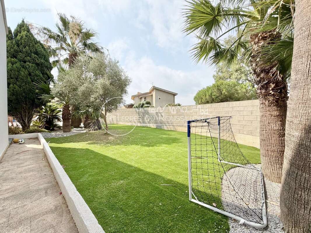 Villa F8 4 Faces 300 m² Canet Plage avec Piscine et Garage - photo 53