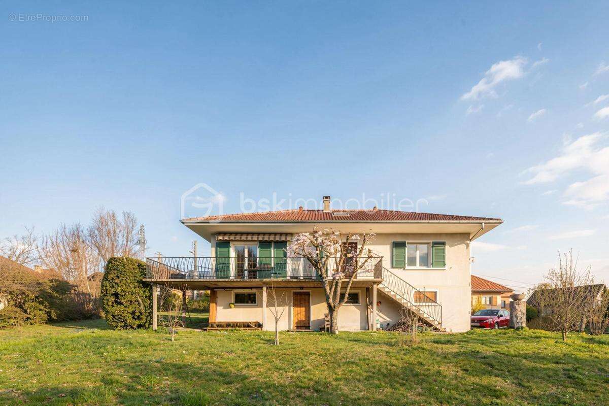 Maison à SALES