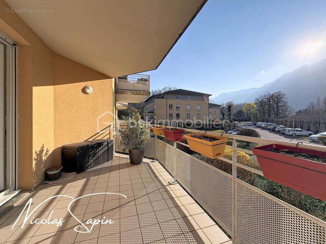 Appartement à VARCES-ALLIERES-ET-RISSET