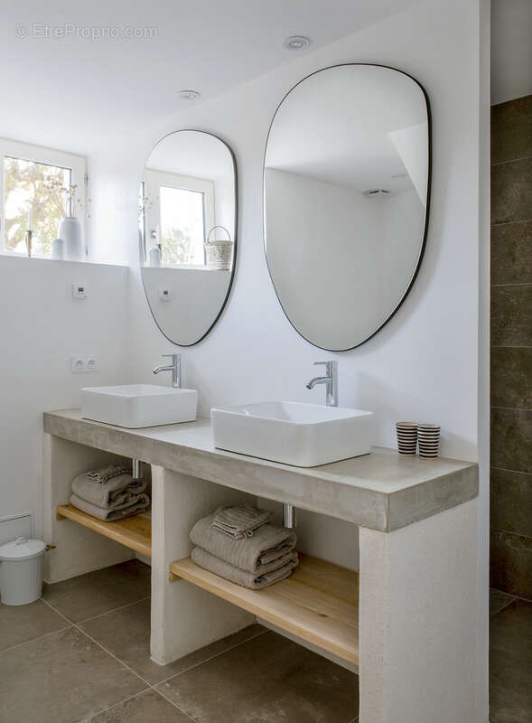 Maison à SAVIGNAC-SUR-LEYZE