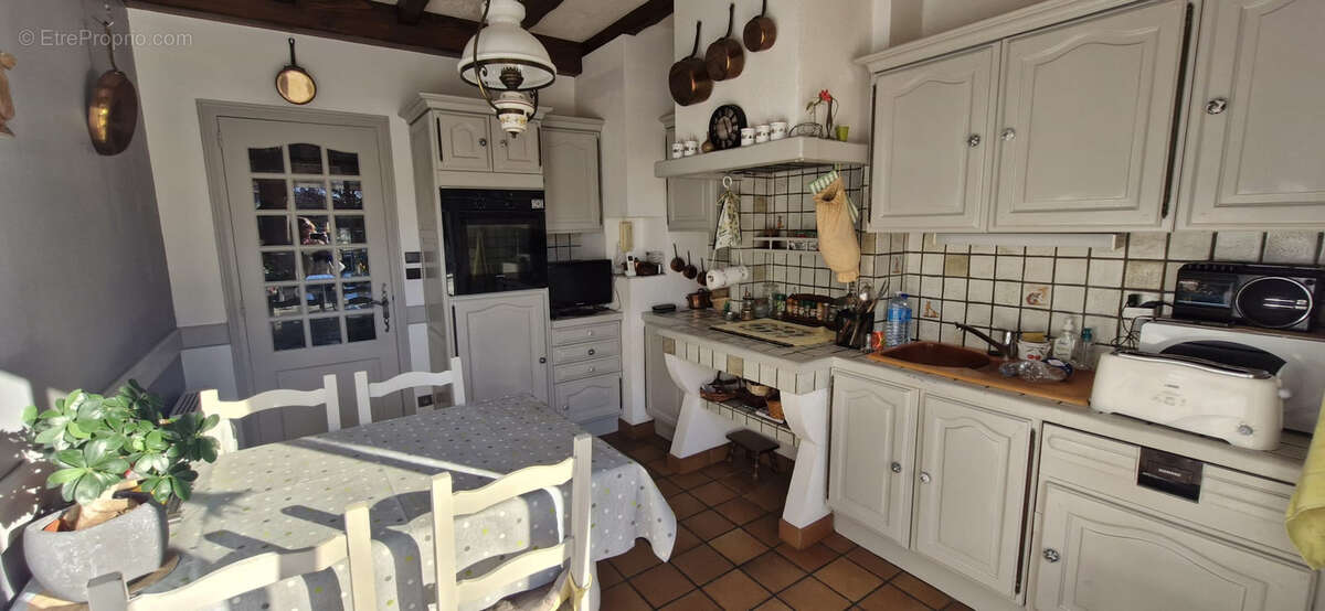 Maison à MORTAGNE-SUR-GIRONDE