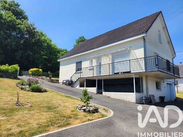 Photo 2 - Maison à REUGNY