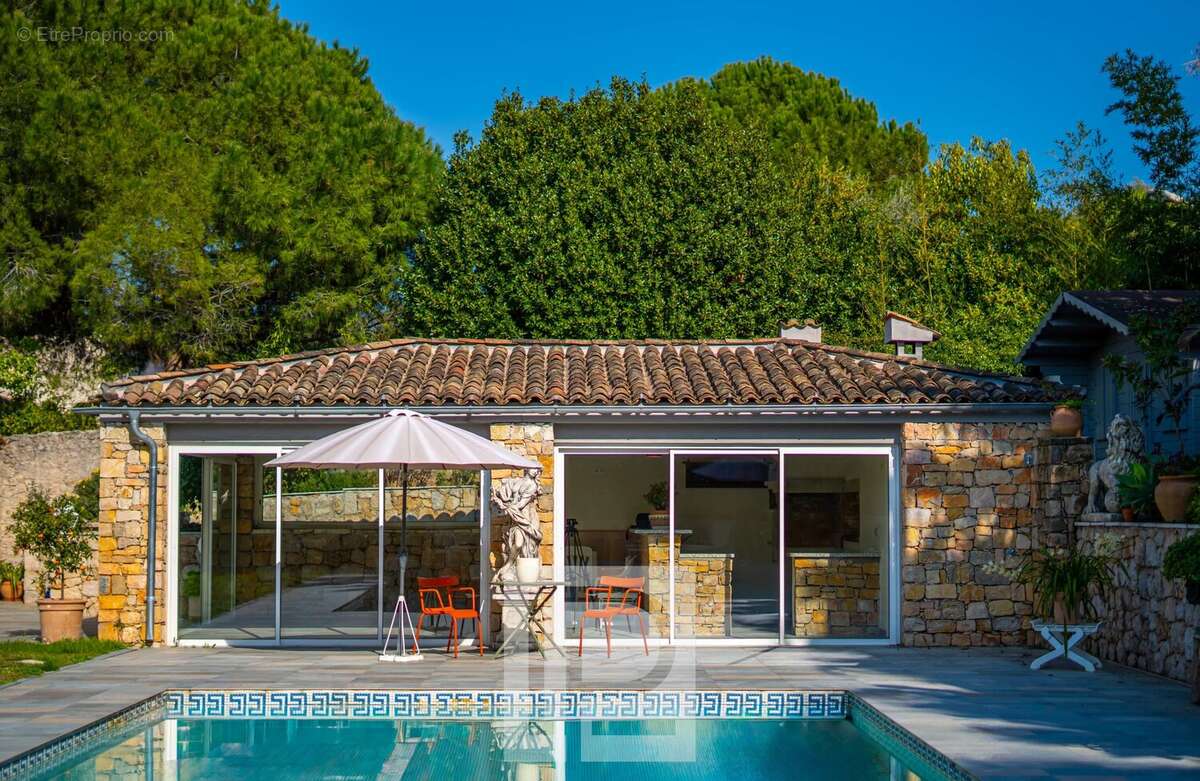 Maison à MOUGINS