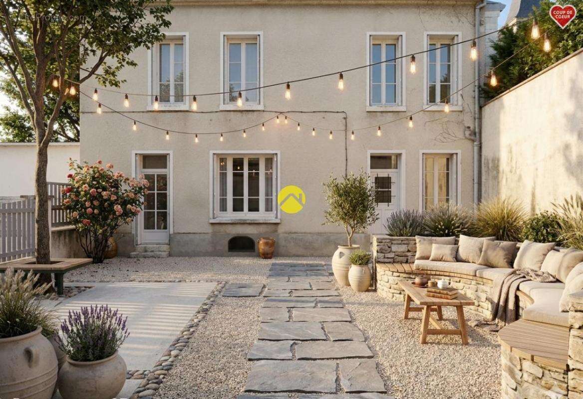 Maison à MONTRICHARD