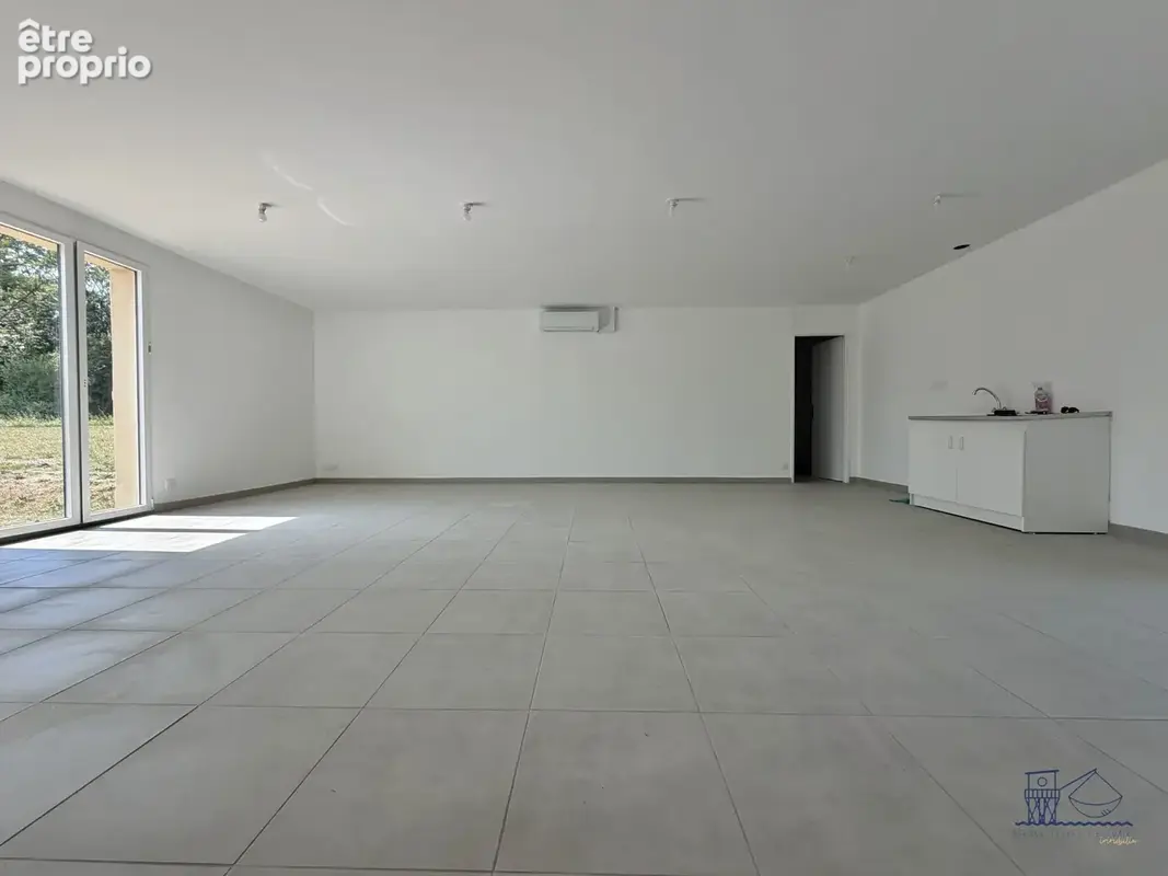 Maison 96 m² à Saint-Ciers-Du-Taillon  - photo 8