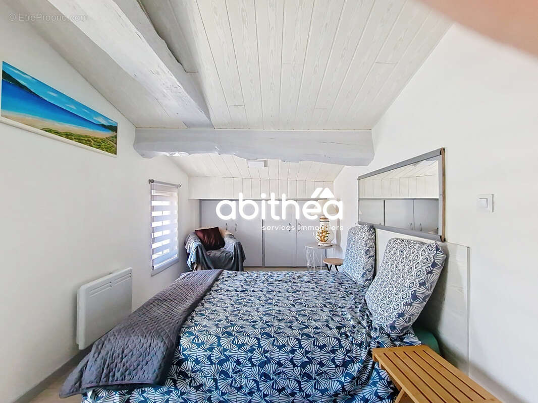 Maison à CHENAC-SAINT-SEURIN-D'UZET