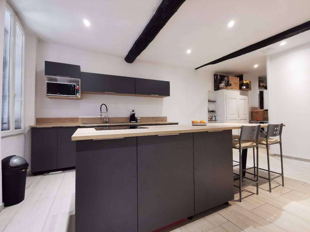 Appartement à SAINT-MAXIMIN-LA-SAINTE-BAUME