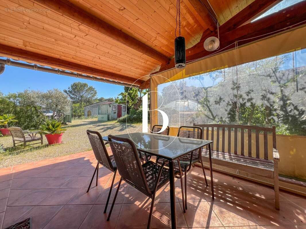 Maison à GOUDARGUES