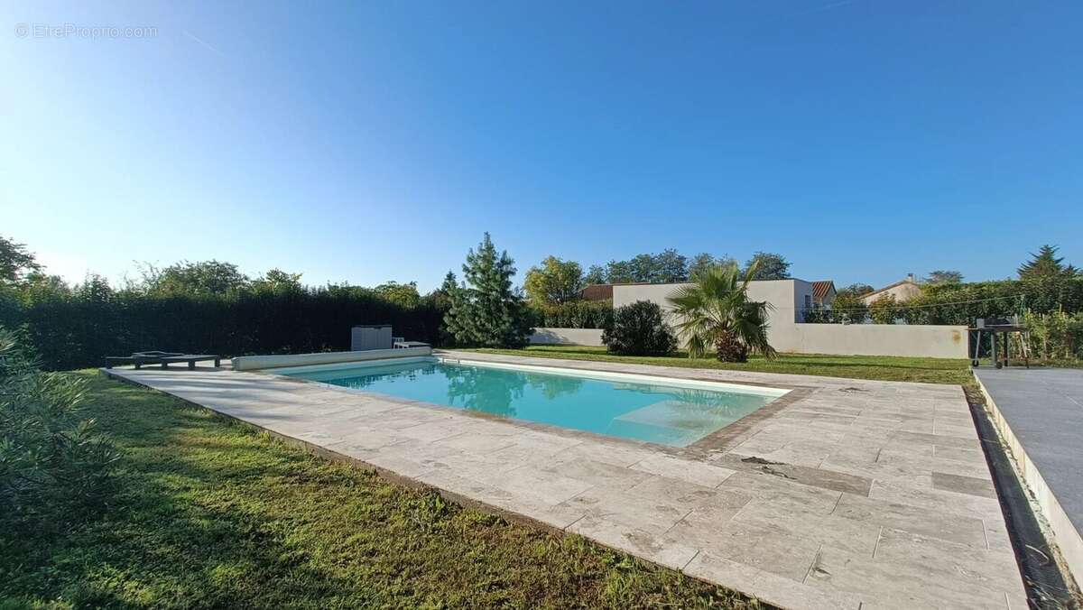 Maison à LE ROCHEREAU