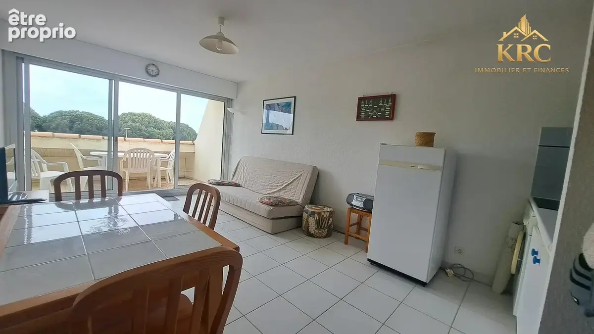 Appartement 2 pièces 35 m² à vendre à Le Grau-Du-Roi (30240) - photo 2