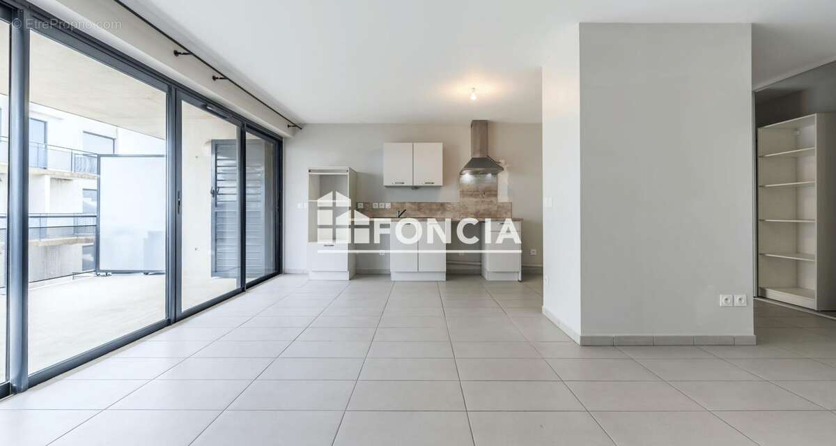 Appartement à LE PONTET