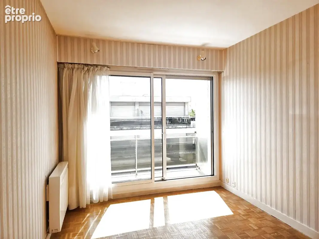 Bel appartement familial de 4 pièces avec balcons et parkings   À fort potentiel ! - photo 6