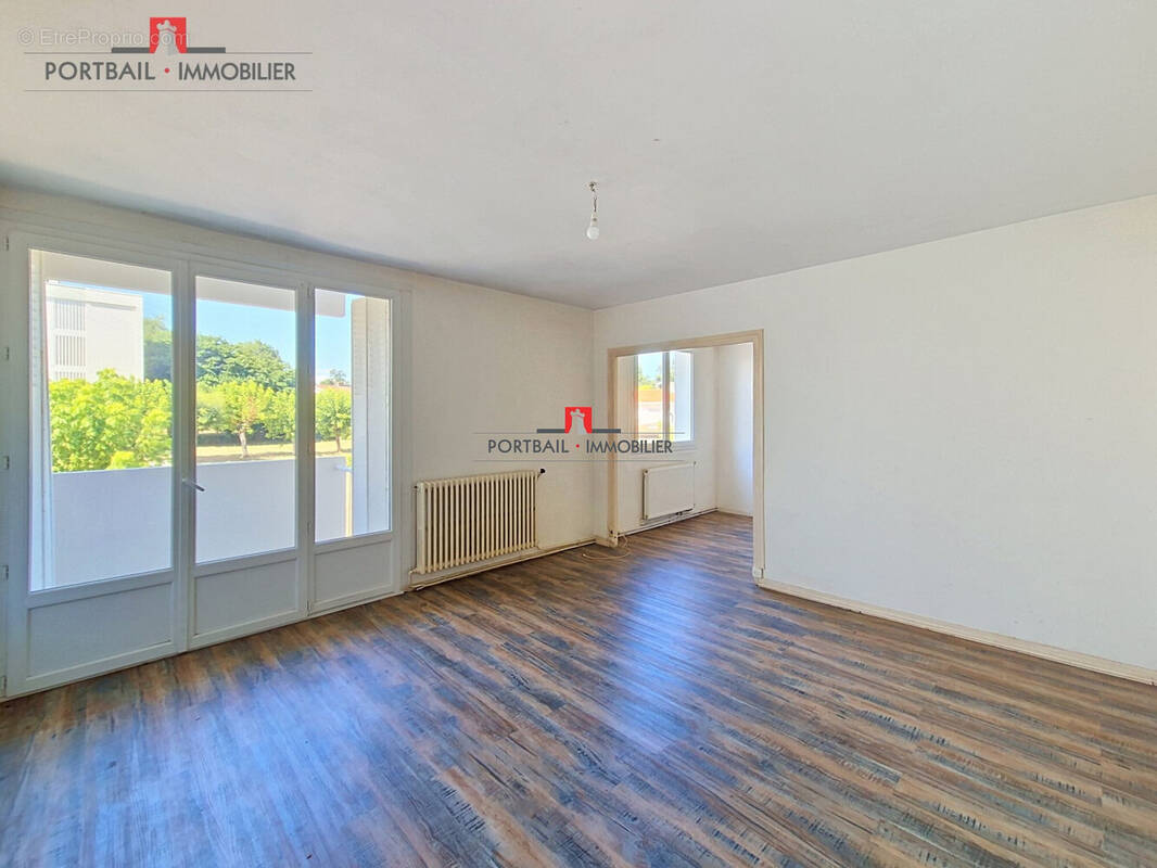 Appartement à CARBON-BLANC
