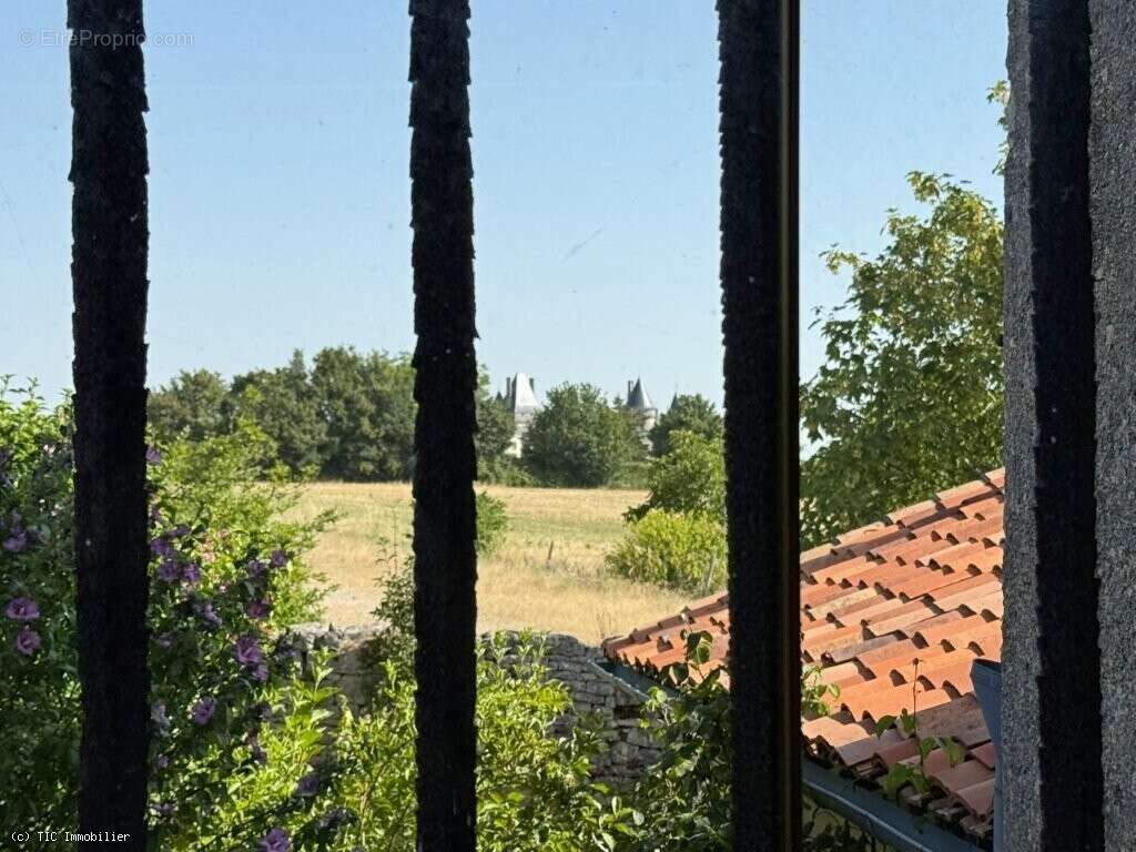 Maison à VERTEUIL-SUR-CHARENTE