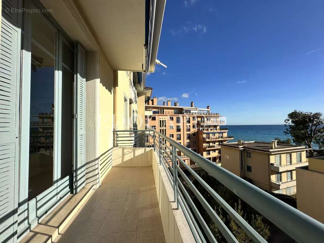 Appartement à ROQUEBRUNE-CAP-MARTIN