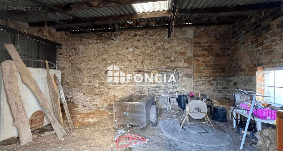 Maison à LAPARROUQUIAL