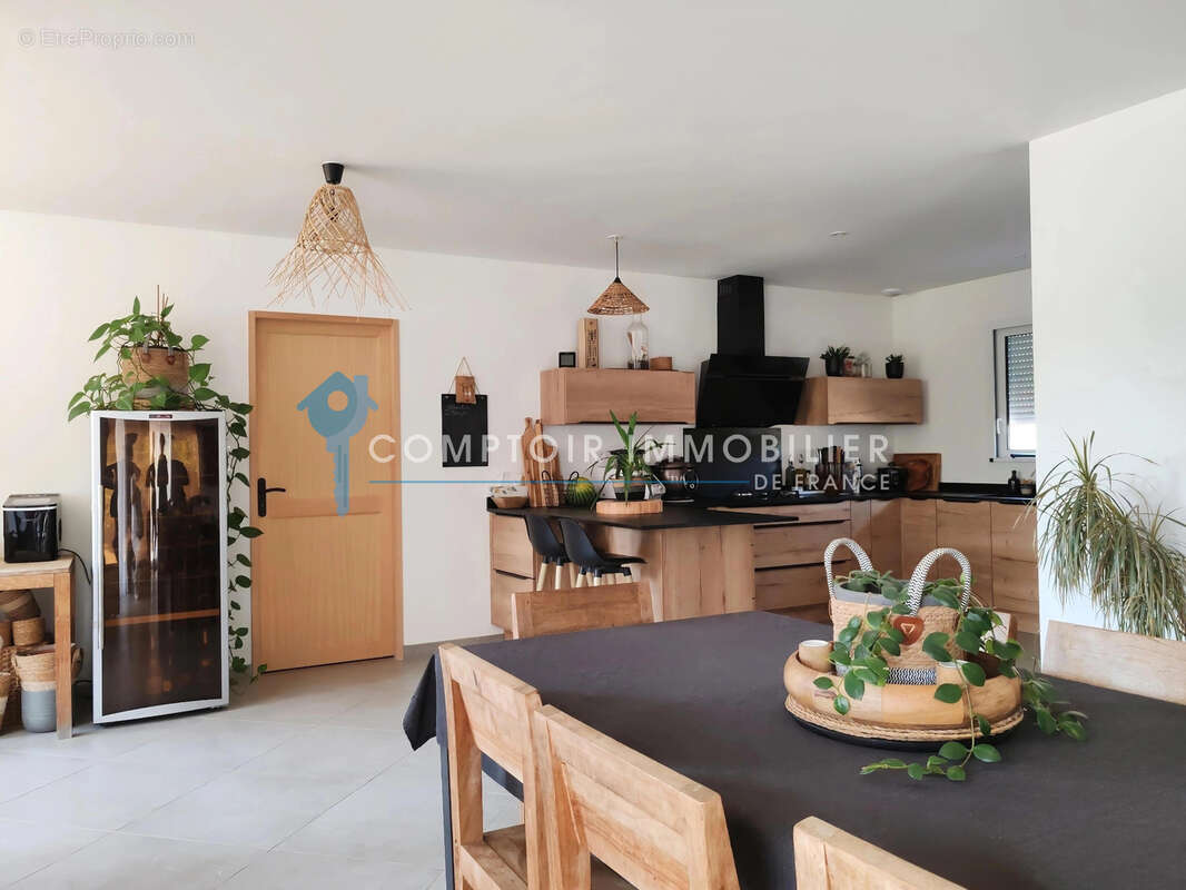 COUP DE CŒUR   Maison de plain-pied de 136 m2 à Damiatte - photo 5